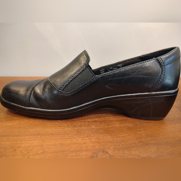 Clarks Bendables - Picture 4 of 10